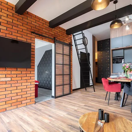 Aparts4u - Kras B307 Z Prywatnym Jacuzzi, Antresola I Widokiem Na Gory